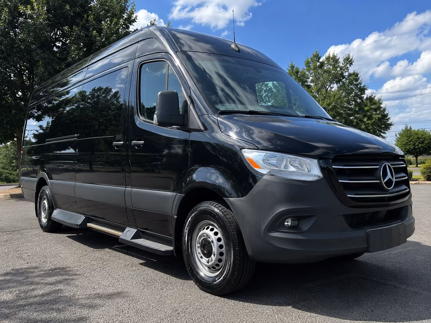 Rent a Bus to Dallas Love Field