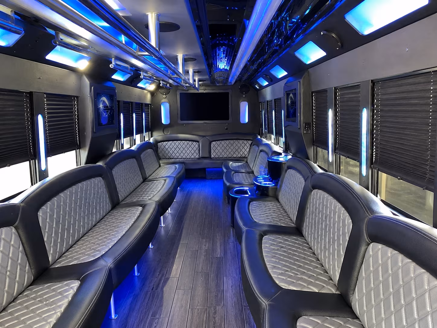 Rent a Bus to Six Flags Over Texas