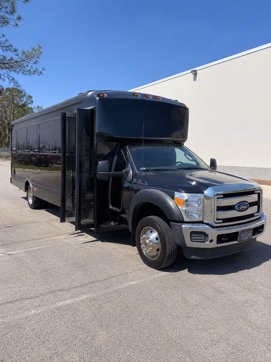 Passenger watching the Irving scenery during a regional party bus road trip