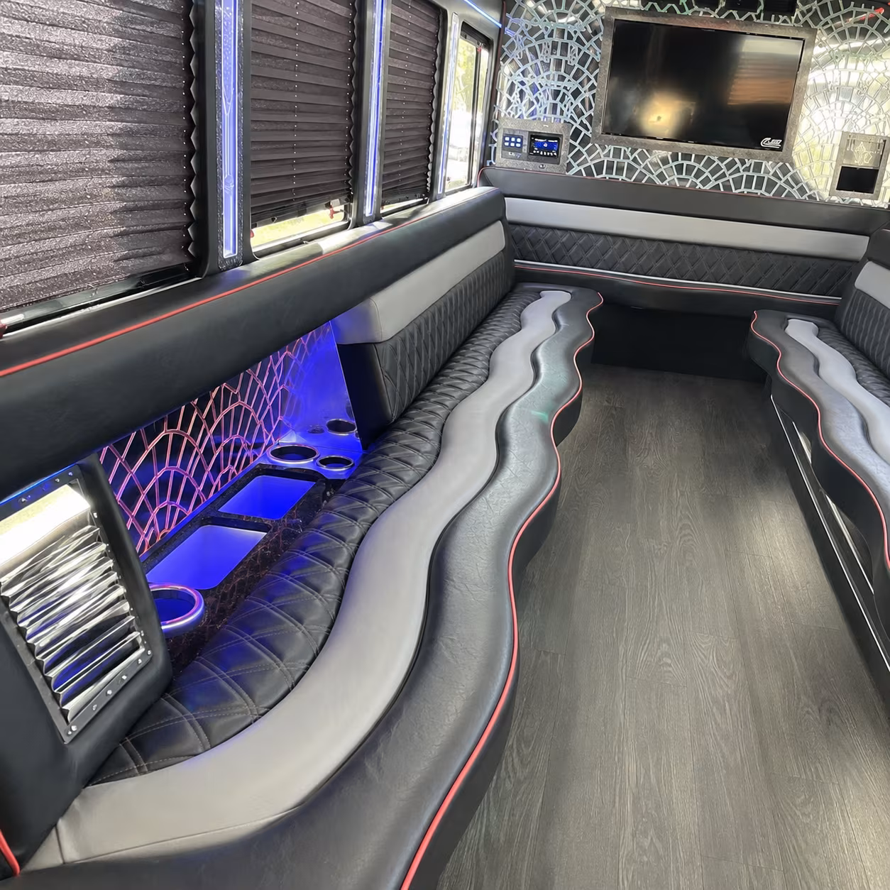 Grand Prairie Birthday, Sweet 16, & Quinceañera Party Bus Rentals