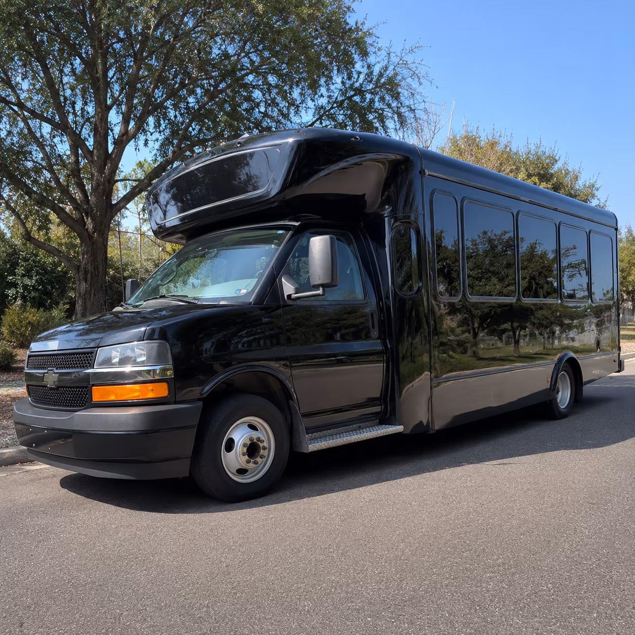 Irving Winery Tour & Pub Crawl Transportation party bus exterior
