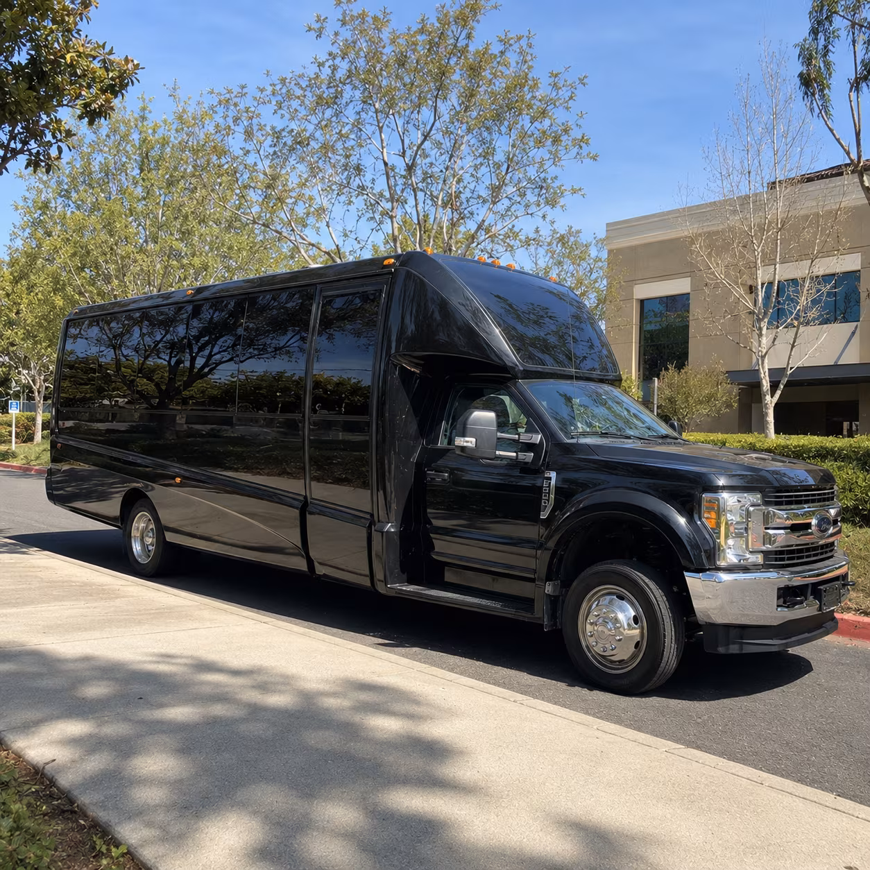 Irving Winery Tour & Pub Crawl Transportation party bus exterior