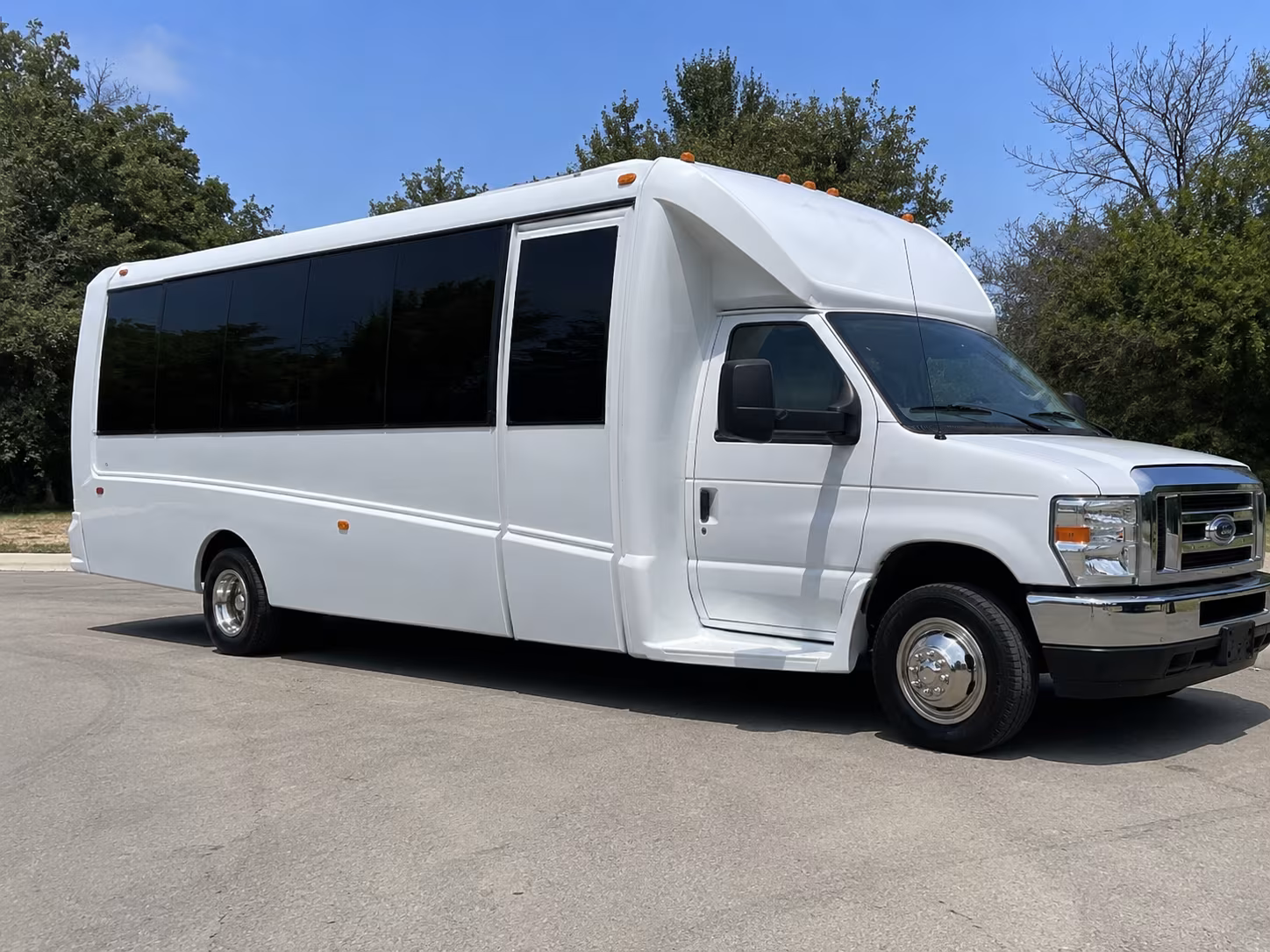 Richardson Birthday, Sweet 16, & Quinceañera Party Bus Rentals